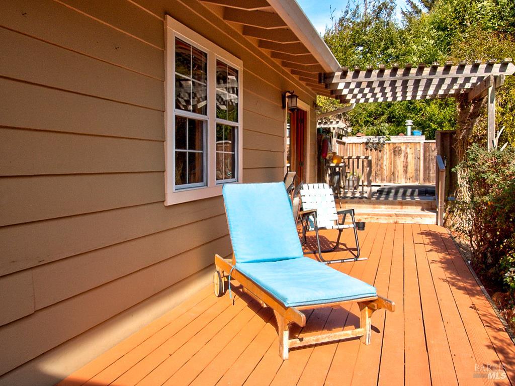 Detail Gallery Image 28 of 72 For 17750 Barbizon Ln, Fort Bragg,  CA 95437 - 3 Beds | 2 Baths