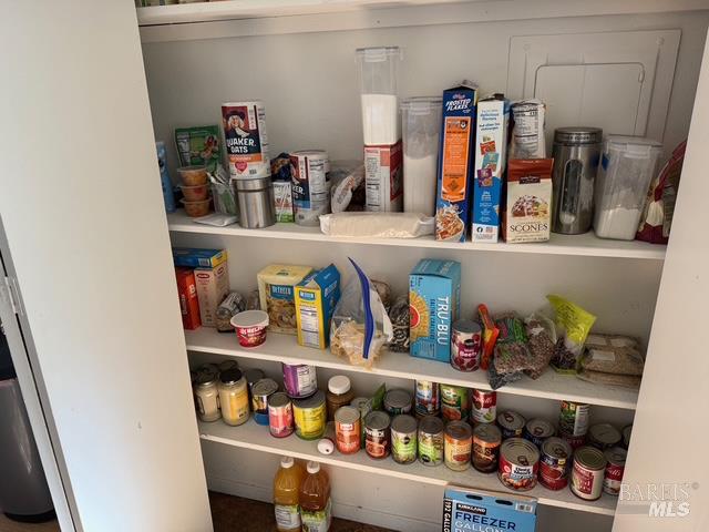 Detail Gallery Image 8 of 15 For 1916 Knolls Dr, Santa Rosa,  CA 95405 - 2 Beds | 1/1 Baths