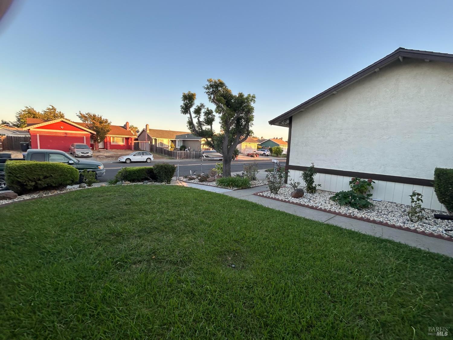 Detail Gallery Image 8 of 47 For 616 Emperor Dr, Suisun City,  CA 94585 - 3 Beds | 1 Baths