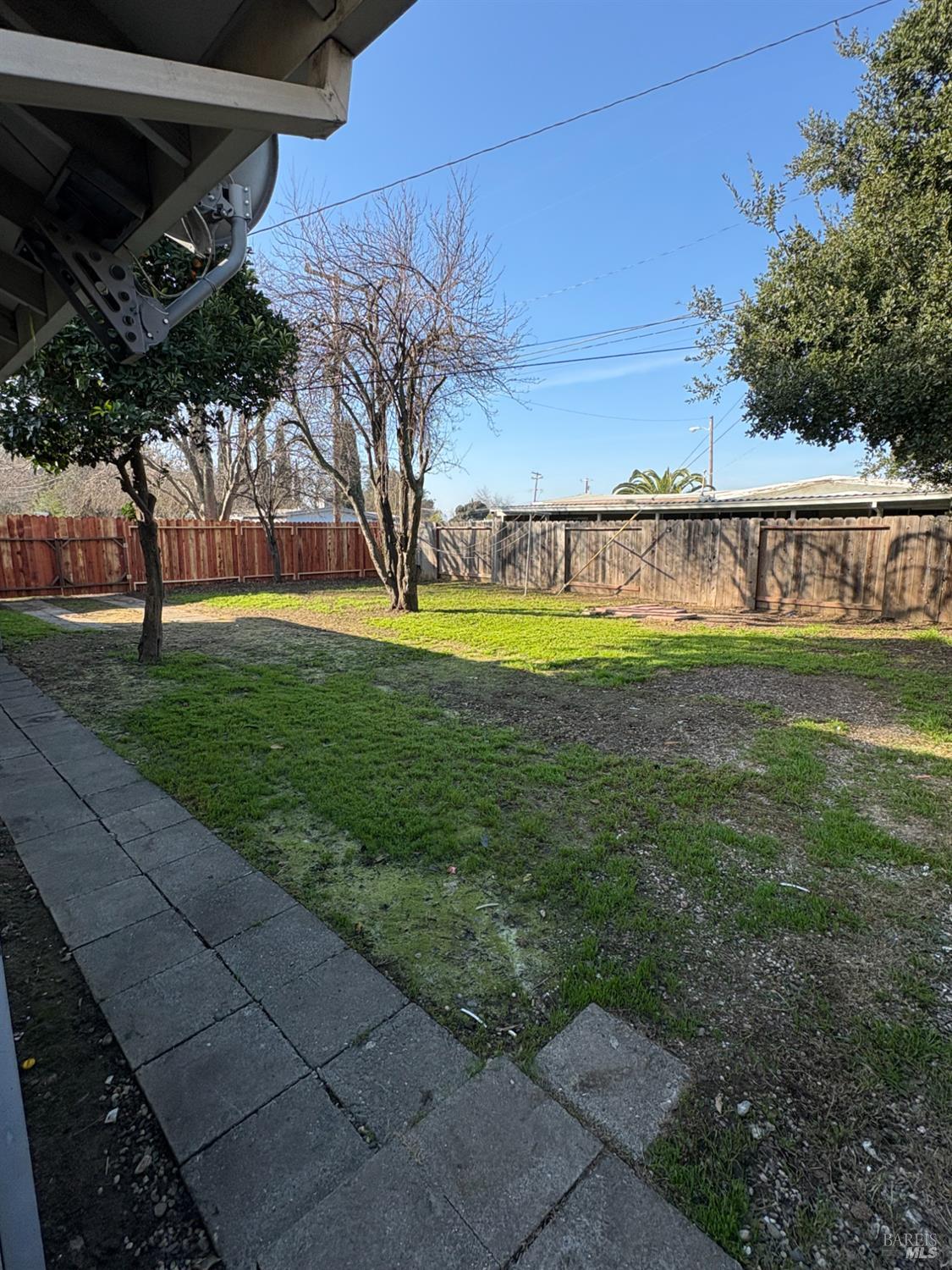 Detail Gallery Image 10 of 10 For 901 Johnson St, Fairfield,  CA 94533 - 3 Beds | 1 Baths