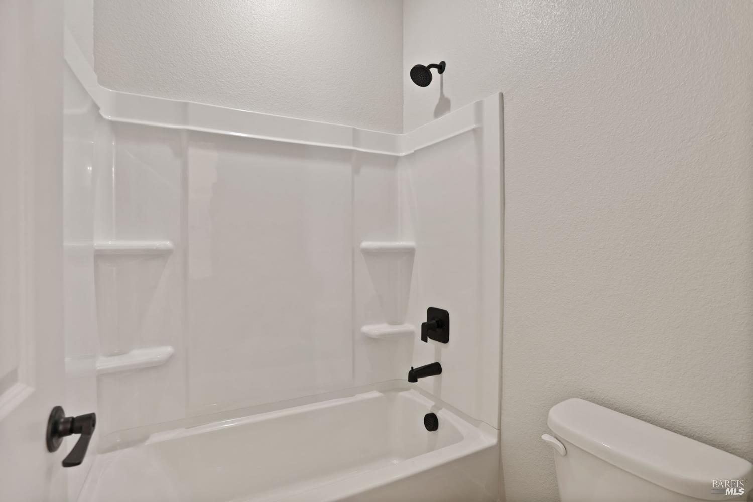 Detail Gallery Image 18 of 37 For 713 Billhook Dr, Vacaville,  CA 95687 - 4 Beds | 2/1 Baths