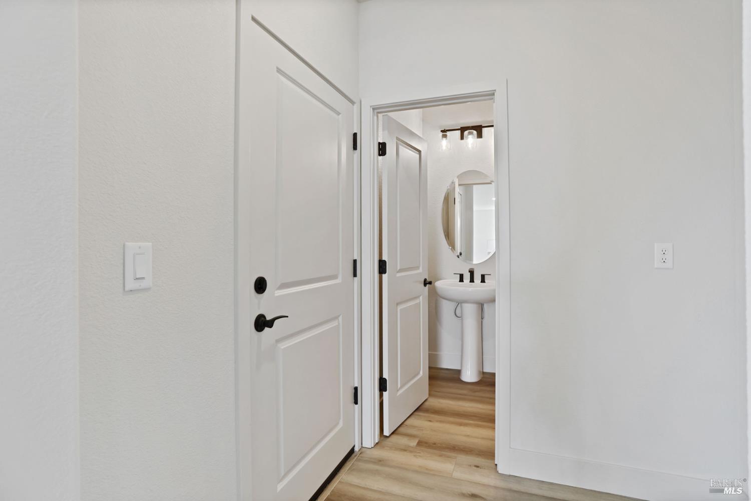 Detail Gallery Image 14 of 37 For 713 Billhook Dr, Vacaville,  CA 95687 - 4 Beds | 2/1 Baths