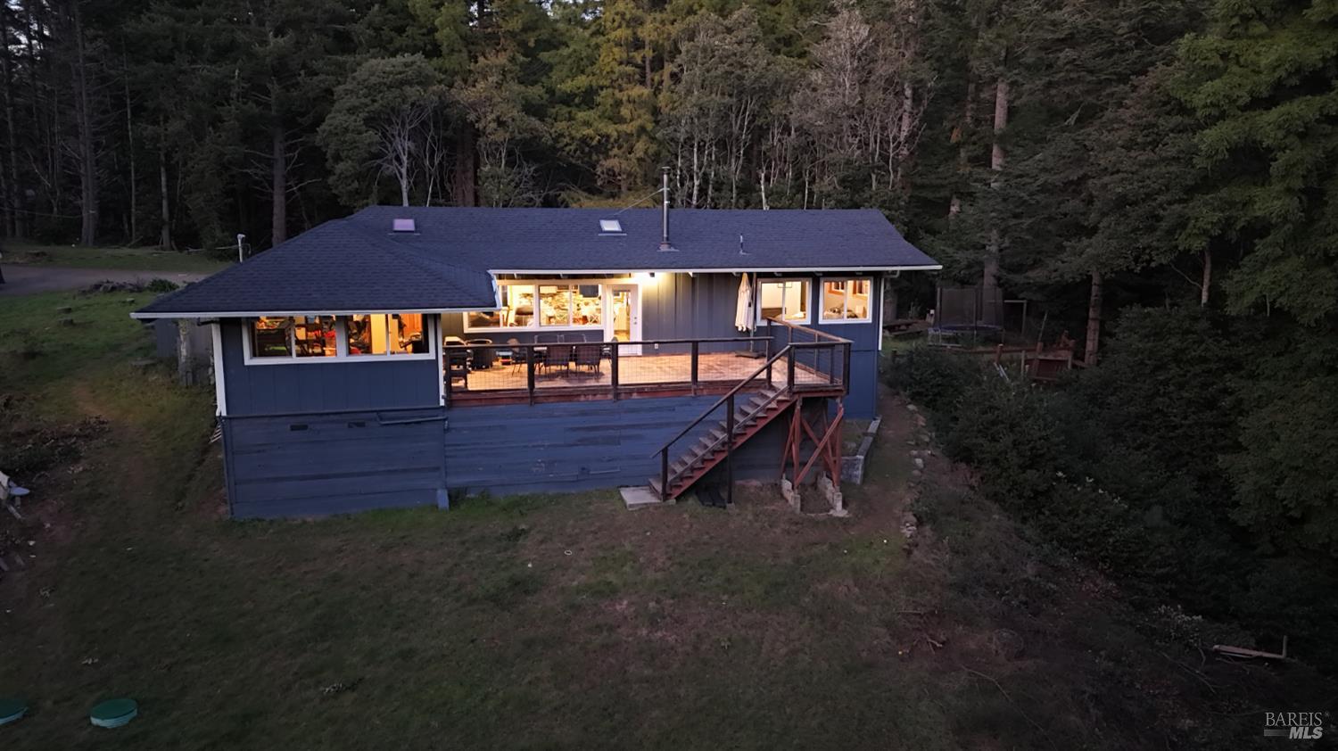 Detail Gallery Image 9 of 37 For 46581 Iversen Dr, Gualala,  CA 95445 - 3 Beds | 2 Baths