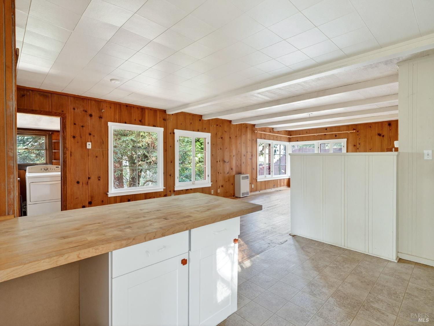 Detail Gallery Image 15 of 52 For 10701 Orr Springs Rd, Ukiah,  CA 95482 - 2 Beds | 1 Baths