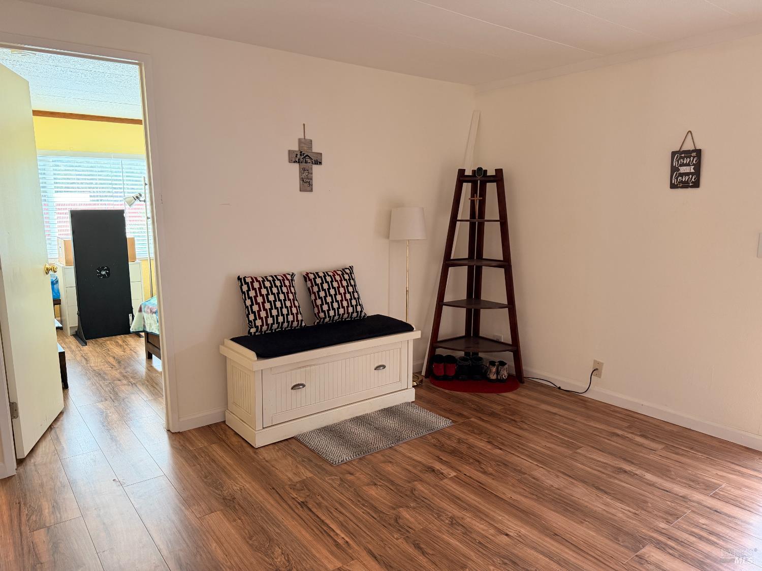 Detail Gallery Image 19 of 28 For 314 San Marcus Dr, Vallejo,  CA 94590 - 3 Beds | 2 Baths