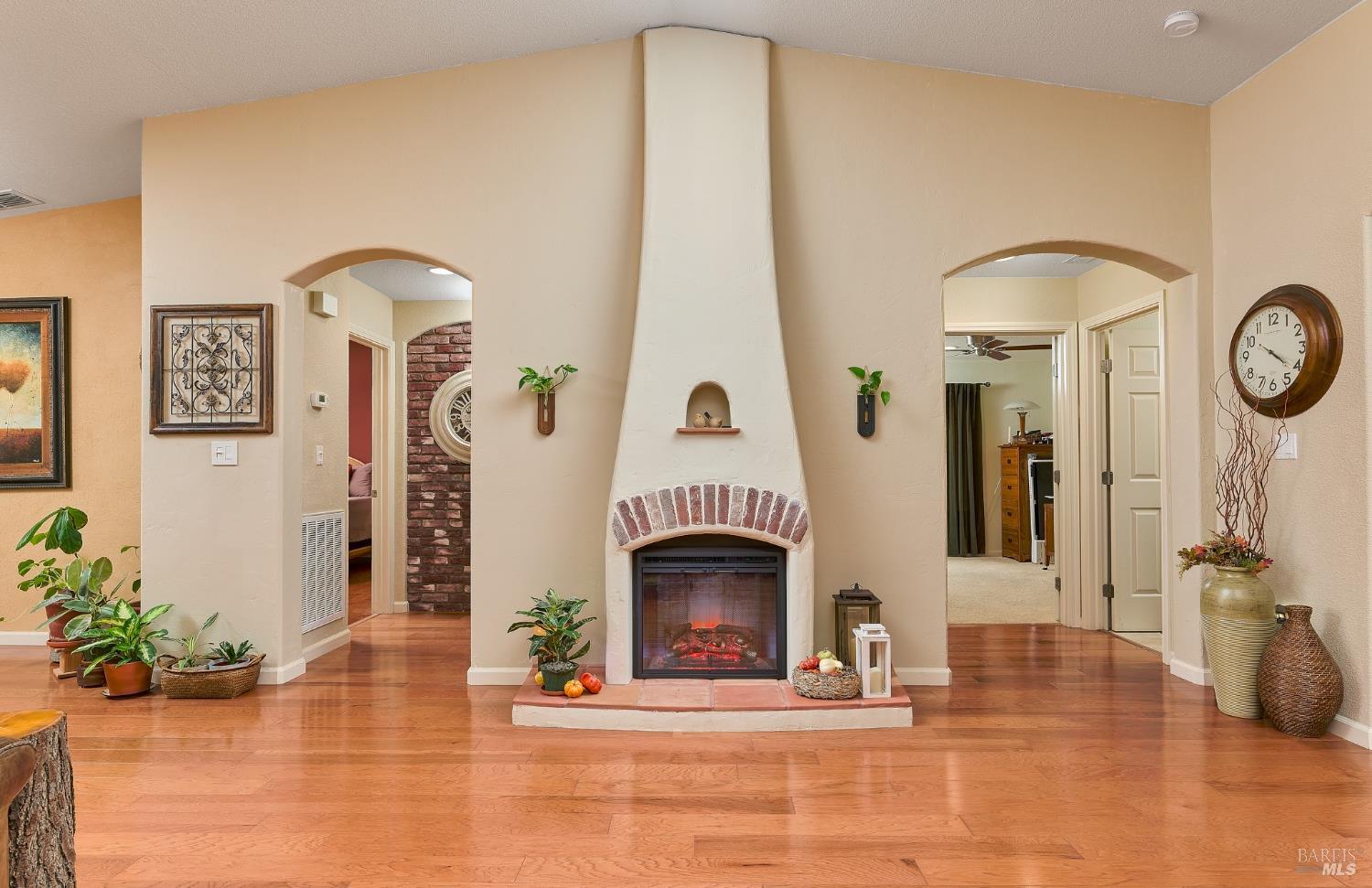 Detail Gallery Image 5 of 31 For 402 Riverwood Ln, Rio Vista,  CA 94571 - 2 Beds | 2 Baths