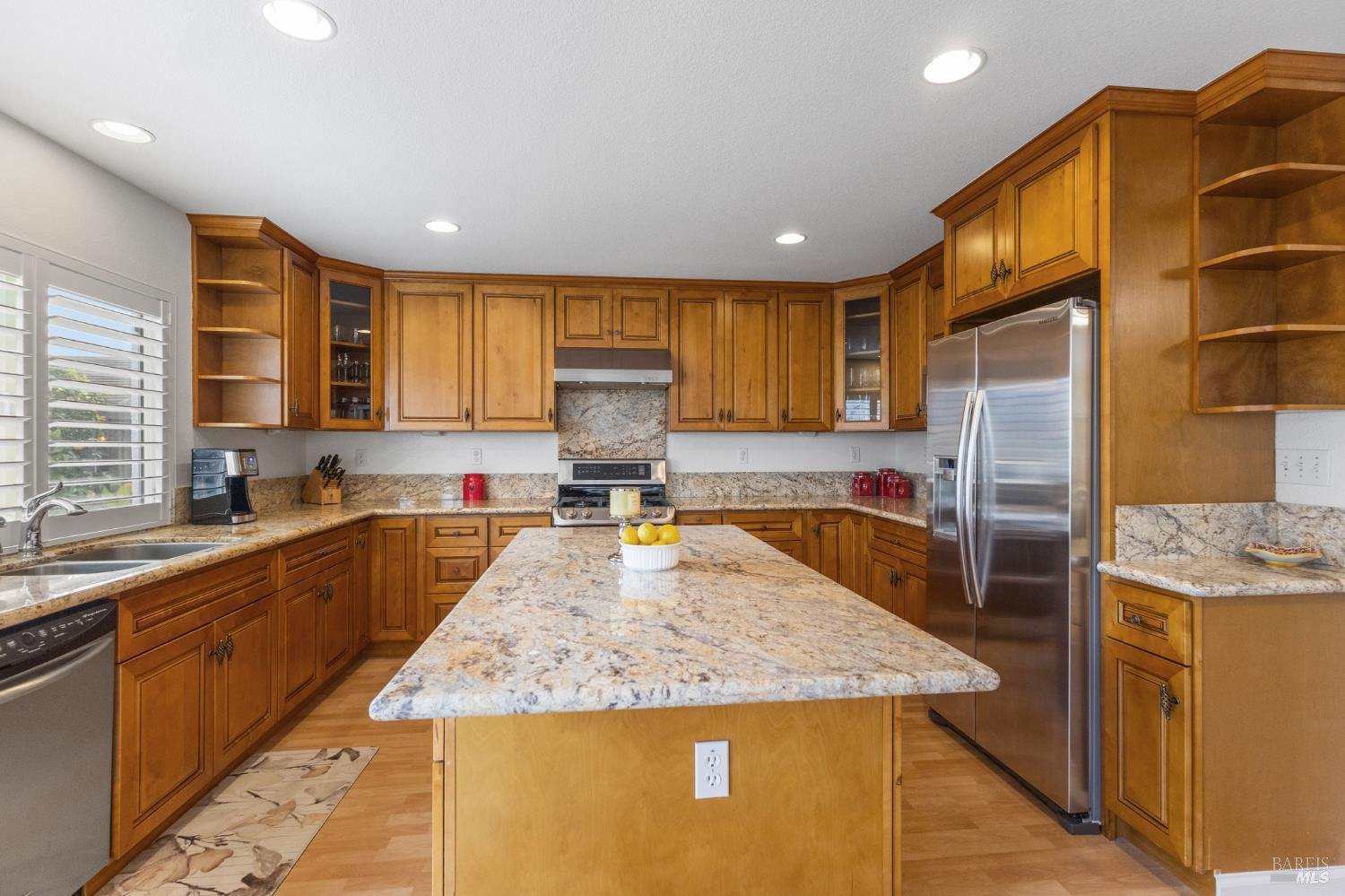 Detail Gallery Image 21 of 58 For 562 Citadel Ct, Fairfield,  CA 94534 - 4 Beds | 3 Baths