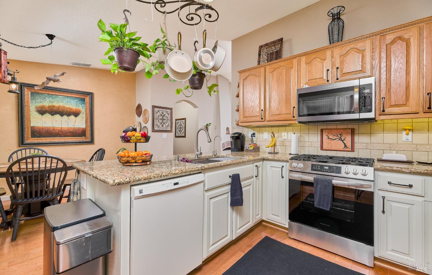 Detail Gallery Image 16 of 31 For 402 Riverwood Ln, Rio Vista,  CA 94571 - 2 Beds | 2 Baths