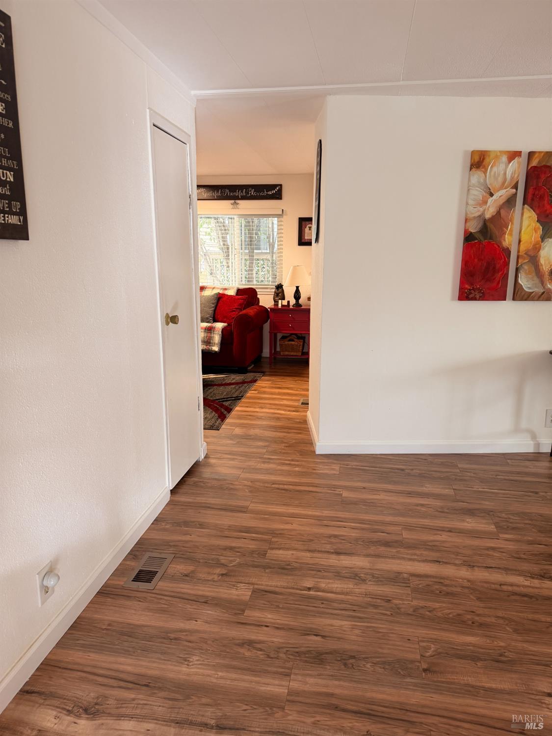 Detail Gallery Image 20 of 28 For 314 San Marcus Dr, Vallejo,  CA 94590 - 3 Beds | 2 Baths