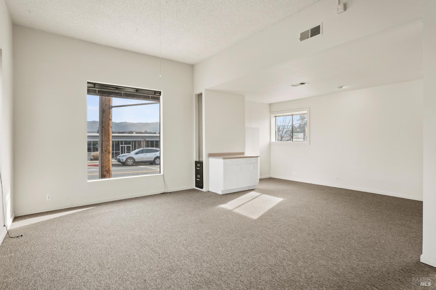 Detail Gallery Image 4 of 15 For 185 E Church St, Ukiah,  CA 95482 - – Beds | – Baths