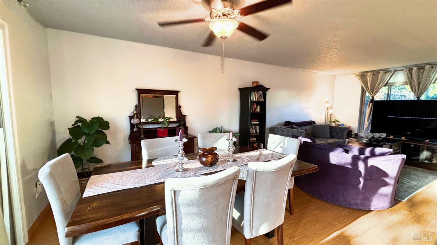 Detail Gallery Image 6 of 31 For 1749 Las Raposas Ct, Santa Rosa,  CA 95409 - 3 Beds | 1/1 Baths