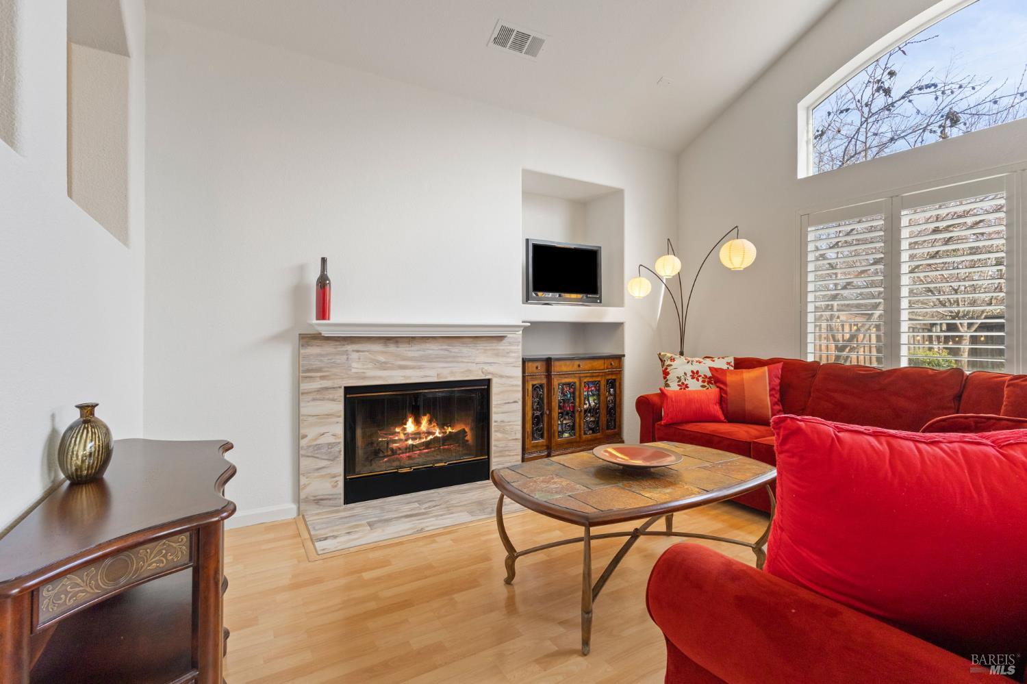 Detail Gallery Image 17 of 58 For 562 Citadel Ct, Fairfield,  CA 94534 - 4 Beds | 3 Baths