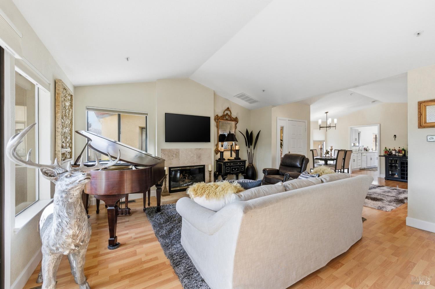 Detail Gallery Image 10 of 40 For 77 Fountain Grove Cir, Napa,  CA 94558 - 2 Beds | 2 Baths