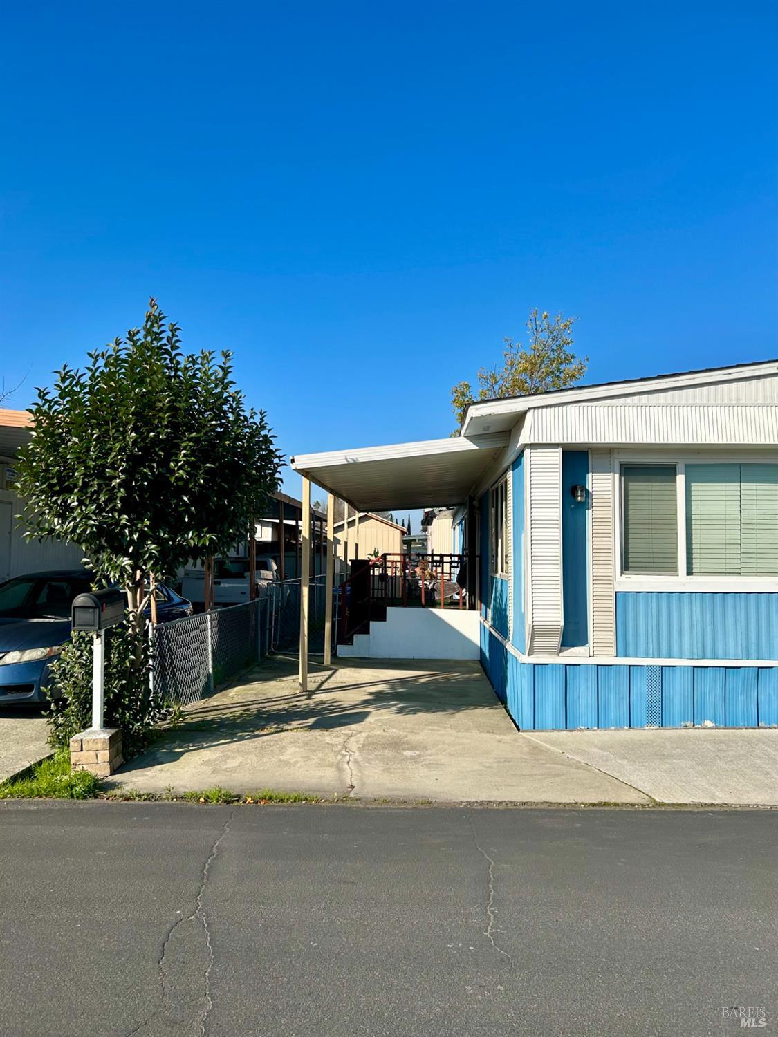 Detail Gallery Image 3 of 28 For 314 San Marcus Dr, Vallejo,  CA 94590 - 3 Beds | 2 Baths