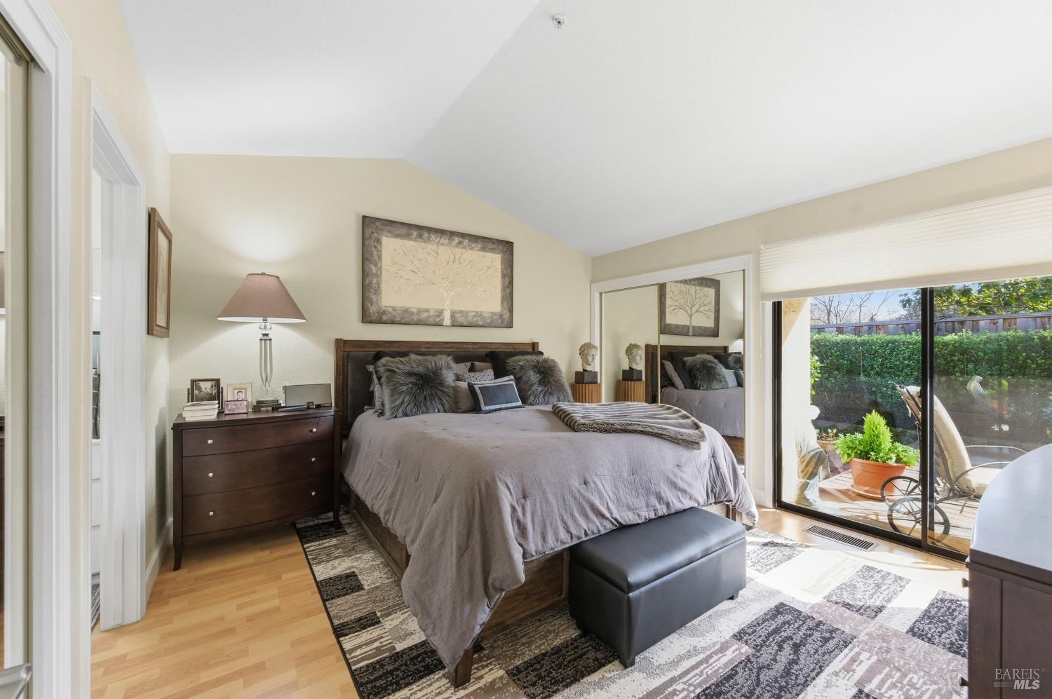 Detail Gallery Image 25 of 40 For 77 Fountain Grove Cir, Napa,  CA 94558 - 2 Beds | 2 Baths