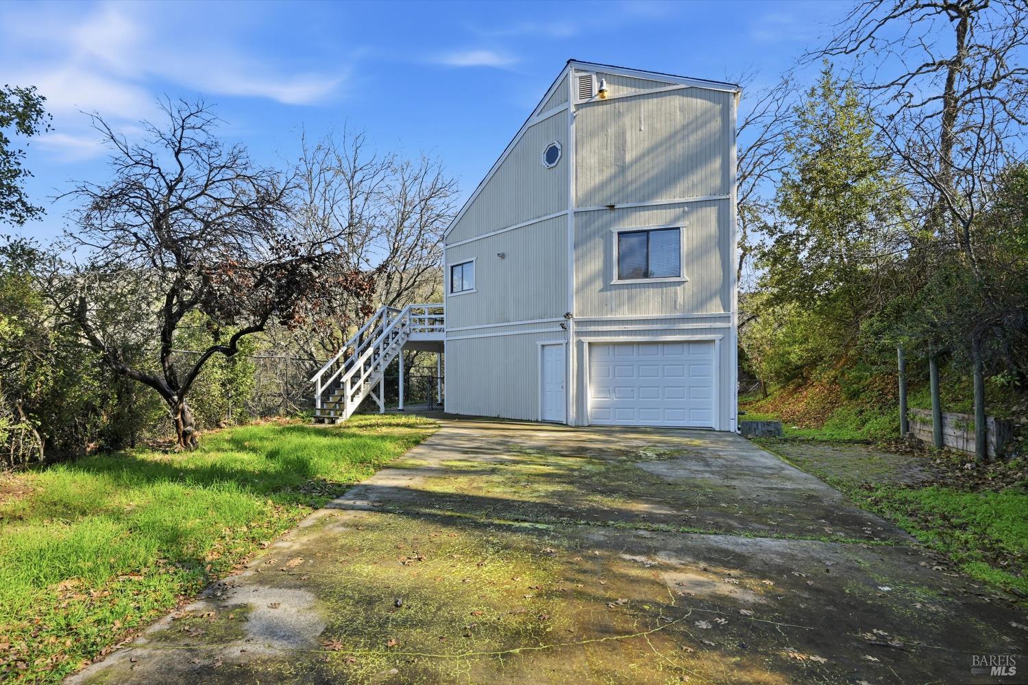Detail Gallery Image 3 of 48 For 6963 Panoramic Dr, Lucerne,  CA 95458 - 3 Beds | 3 Baths