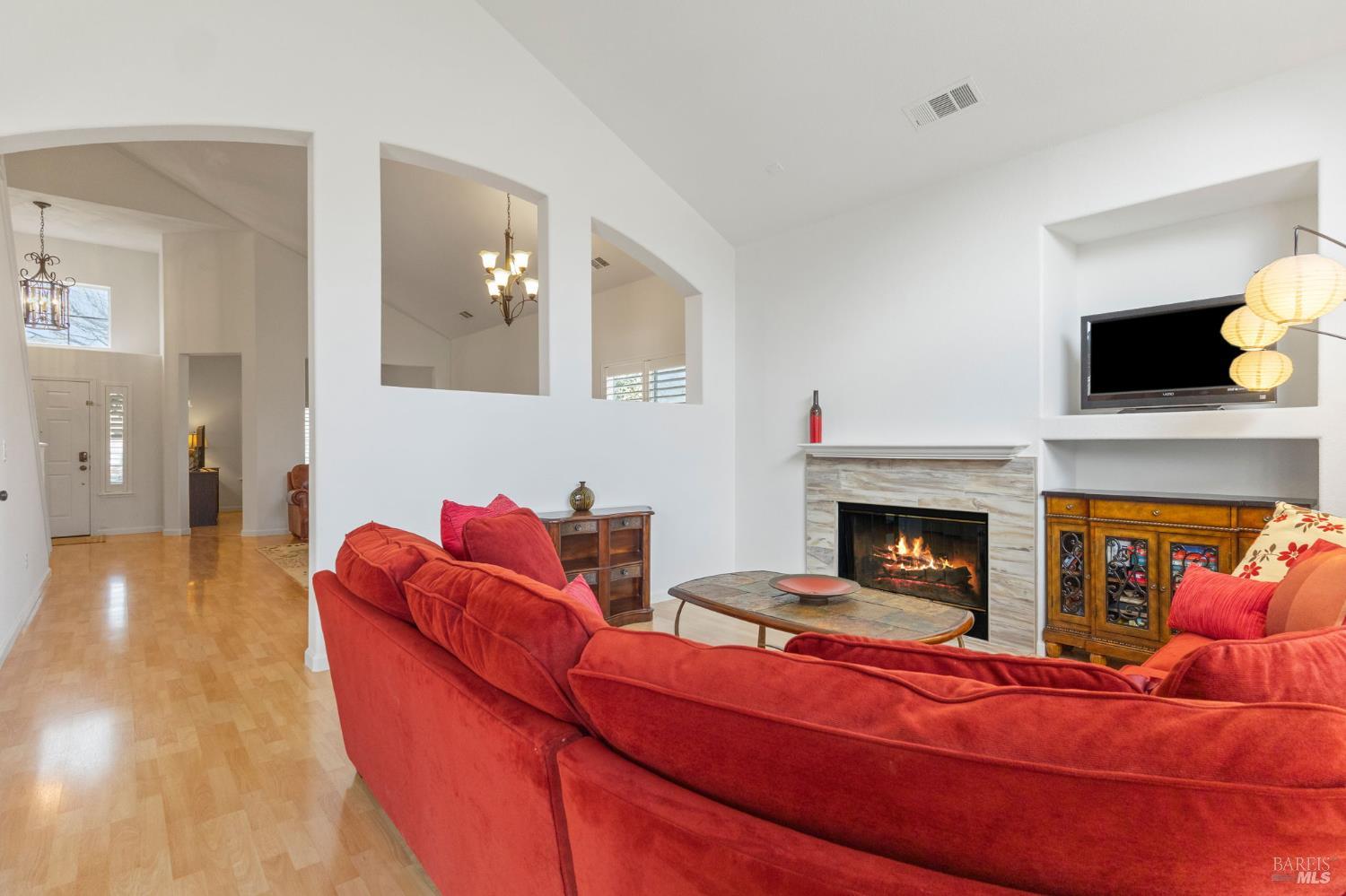 Detail Gallery Image 14 of 58 For 562 Citadel Ct, Fairfield,  CA 94534 - 4 Beds | 3 Baths