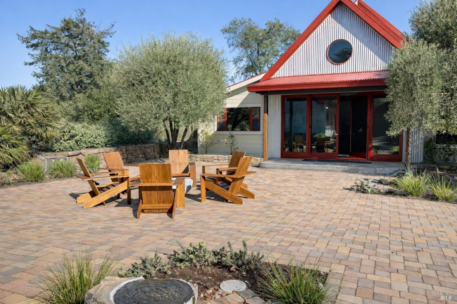 Detail Gallery Image 5 of 20 For 1467 Kearney St, Saint Helena,  CA 94574 - 4 Beds | 3/1 Baths