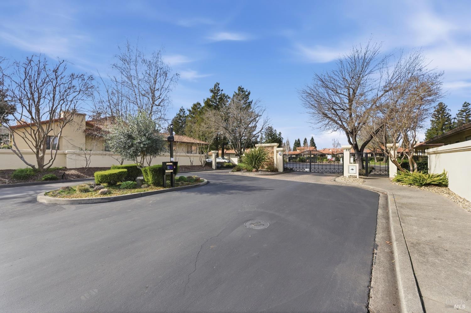 Detail Gallery Image 39 of 40 For 77 Fountain Grove Cir, Napa,  CA 94558 - 2 Beds | 2 Baths