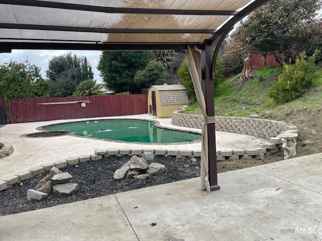 Detail Gallery Image 5 of 5 For 900 Seascape Cir, Rodeo,  CA 94572 - 4 Beds | 2 Baths