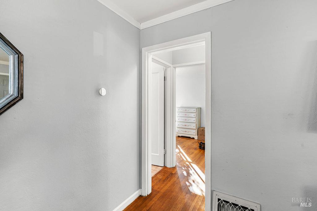 Detail Gallery Image 6 of 11 For 624 Laurel St, Vallejo,  CA 94591 - 3 Beds | 2 Baths