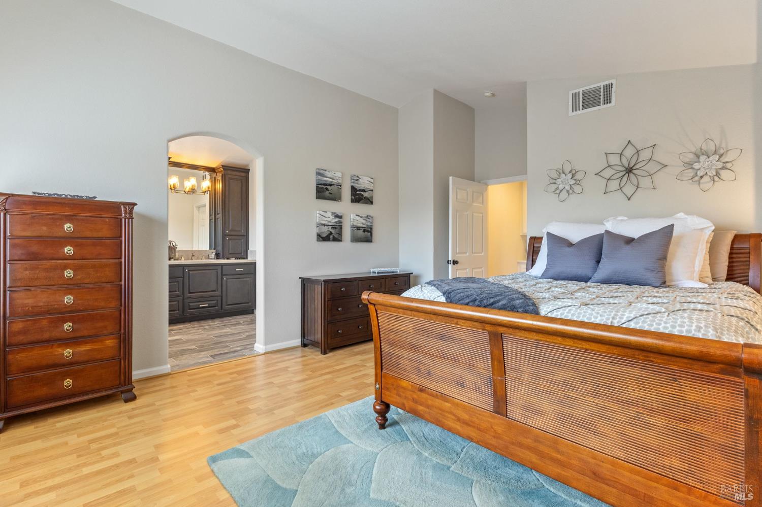 Detail Gallery Image 31 of 58 For 562 Citadel Ct, Fairfield,  CA 94534 - 4 Beds | 3 Baths