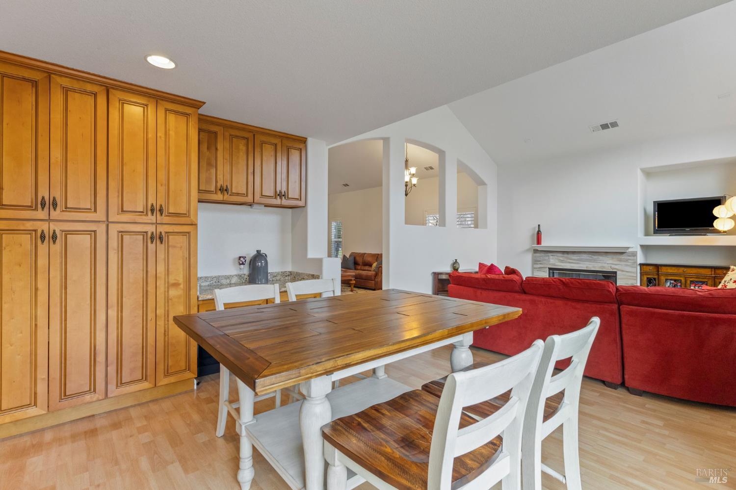 Detail Gallery Image 23 of 58 For 562 Citadel Ct, Fairfield,  CA 94534 - 4 Beds | 3 Baths