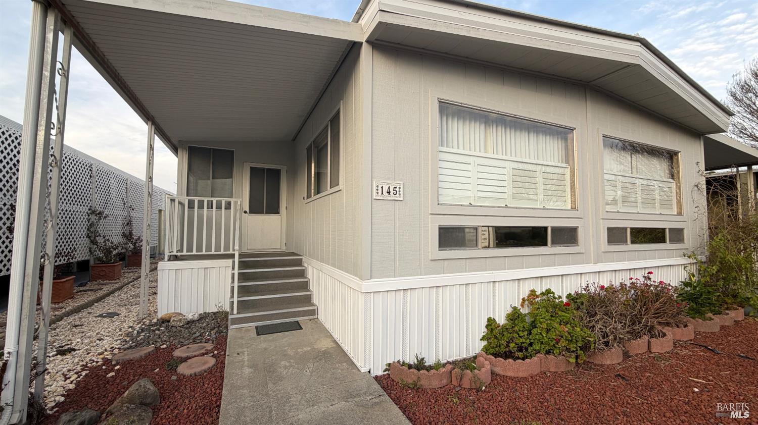 Detail Gallery Image 40 of 48 For 145 Stratford Way, Santa Rosa,  CA 95401 - 2 Beds | 2 Baths