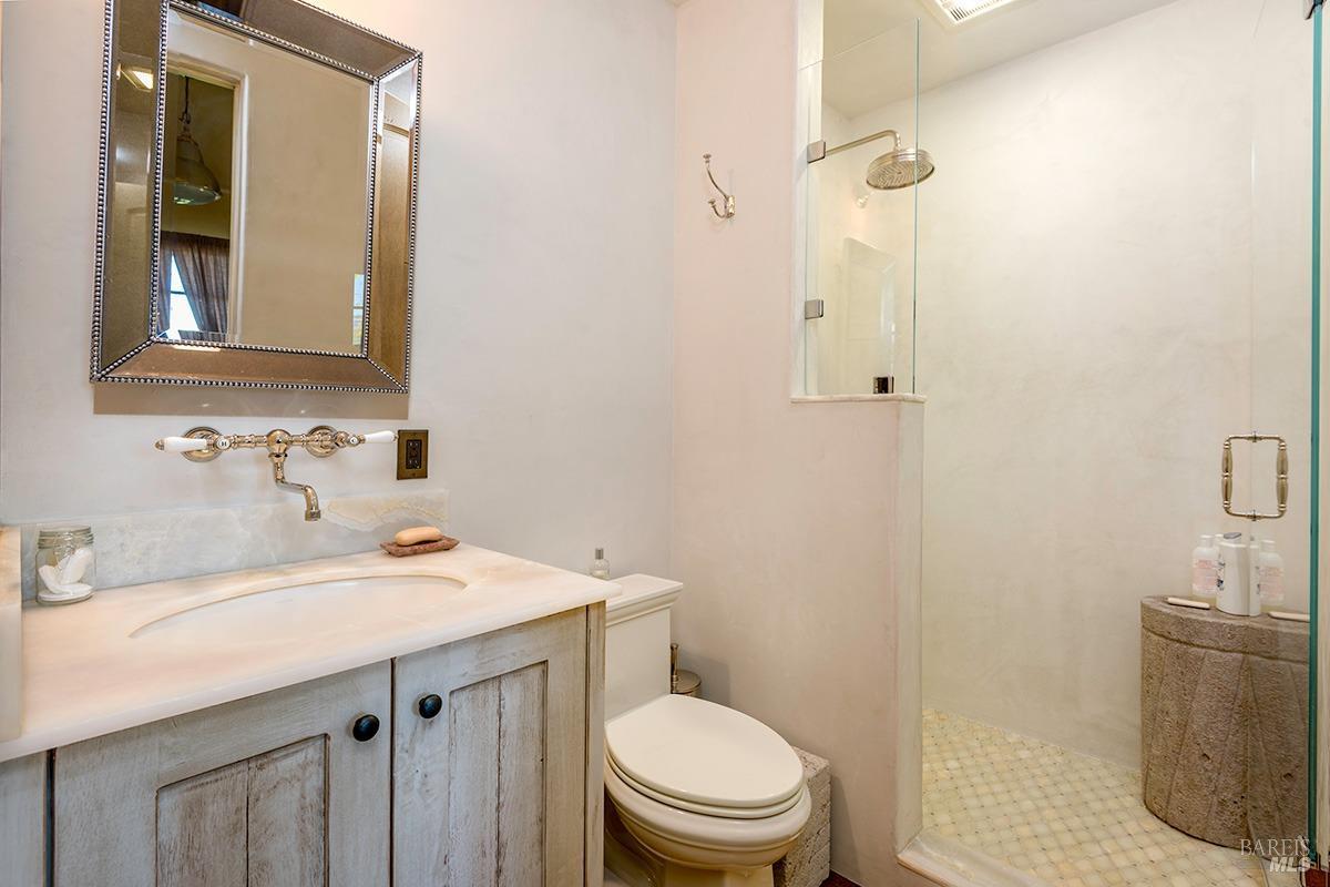 Detail Gallery Image 25 of 41 For 651 Wall Rd, Napa,  CA 94558 - 4 Beds | 5/2 Baths