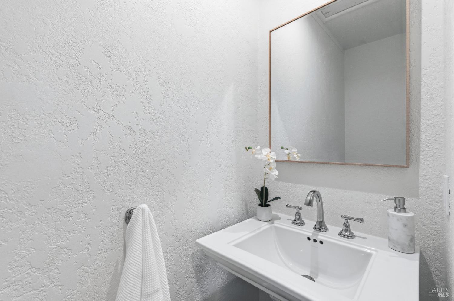 Detail Gallery Image 47 of 66 For 1123 Oak Ave, Saint Helena,  CA 94574 - – Beds | – Baths