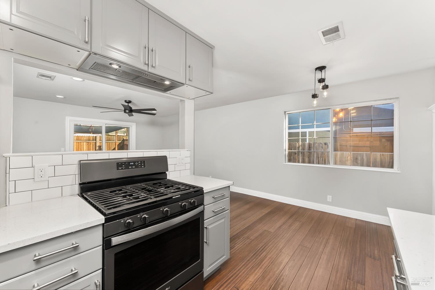 Detail Gallery Image 17 of 40 For 255 Bowline Dr, Vacaville,  CA 95687 - 3 Beds | 1 Baths