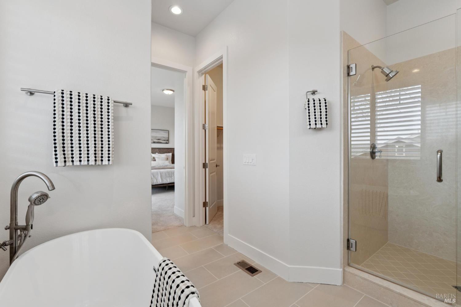 Detail Gallery Image 40 of 83 For 5677 Eastlake Dr, Santa Rosa,  CA 95409 - 5 Beds | 4 Baths