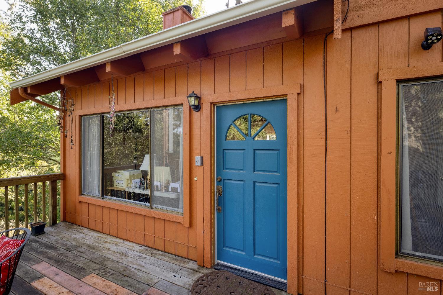 Detail Gallery Image 2 of 2 For 140 S Buena Vista Ave, Point Reyes Station,  CA 94956 - 3 Beds | 2 Baths