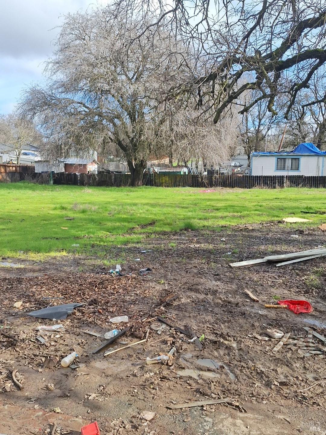 Detail Gallery Image 4 of 9 For 14830 El Camino Real Rd, Clearlake,  CA 95422 - 2 Beds | 2 Baths