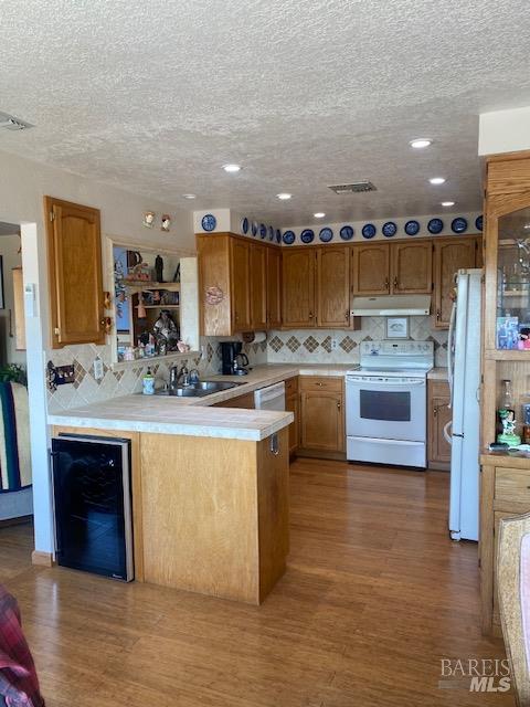 Detail Gallery Image 12 of 20 For 3136 Westridge Dr, Kelseyville,  CA 95451 - 2 Beds | 2 Baths