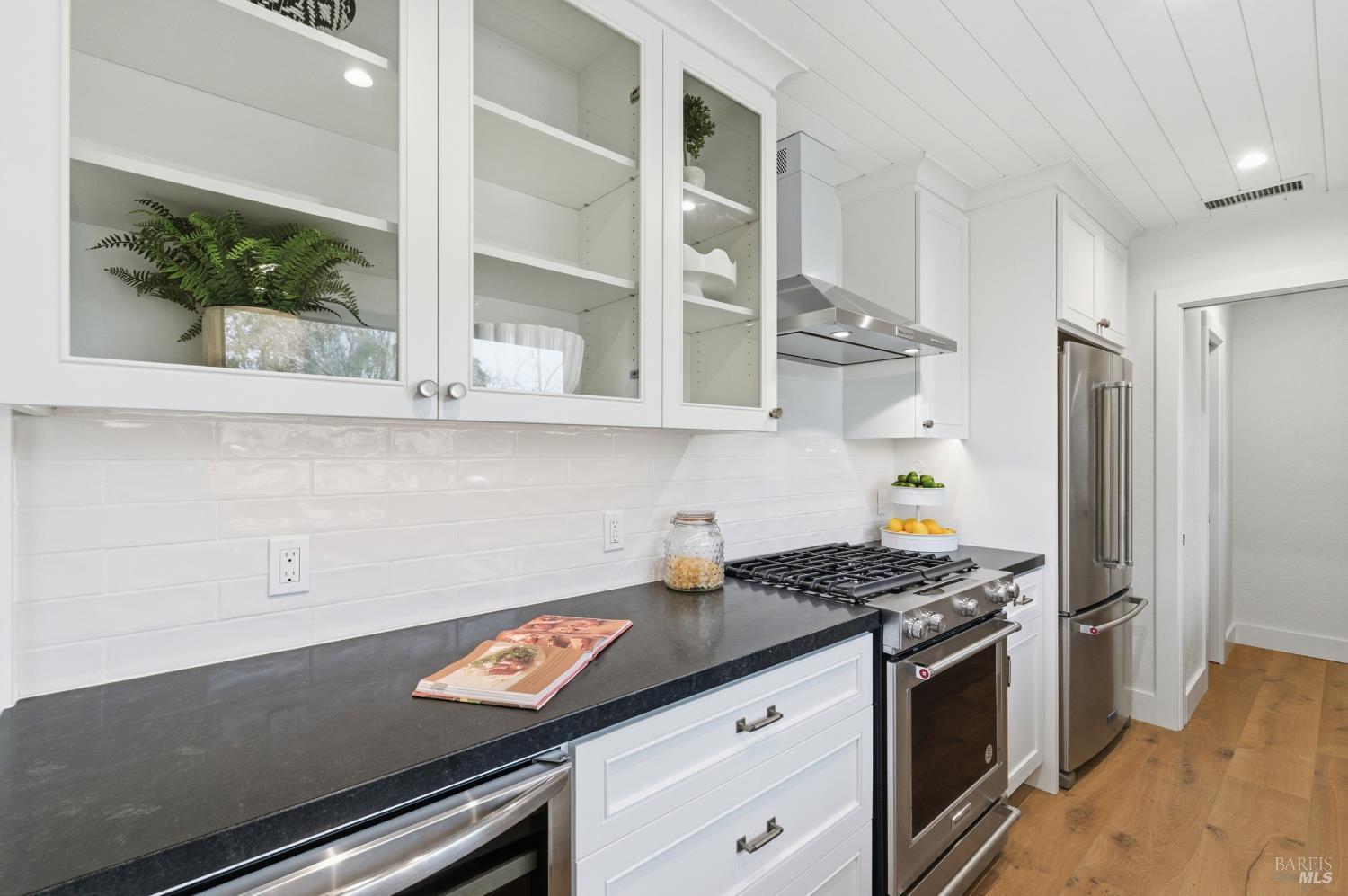 Detail Gallery Image 43 of 66 For 1123 Oak Ave, Saint Helena,  CA 94574 - – Beds | – Baths