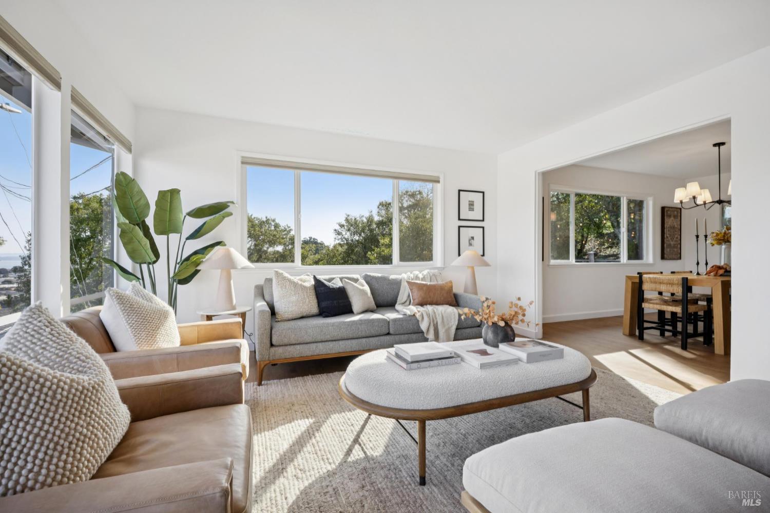 Detail Gallery Image 13 of 67 For 81 Rose St, San Rafael,  CA 94901 - 5 Beds | 3 Baths