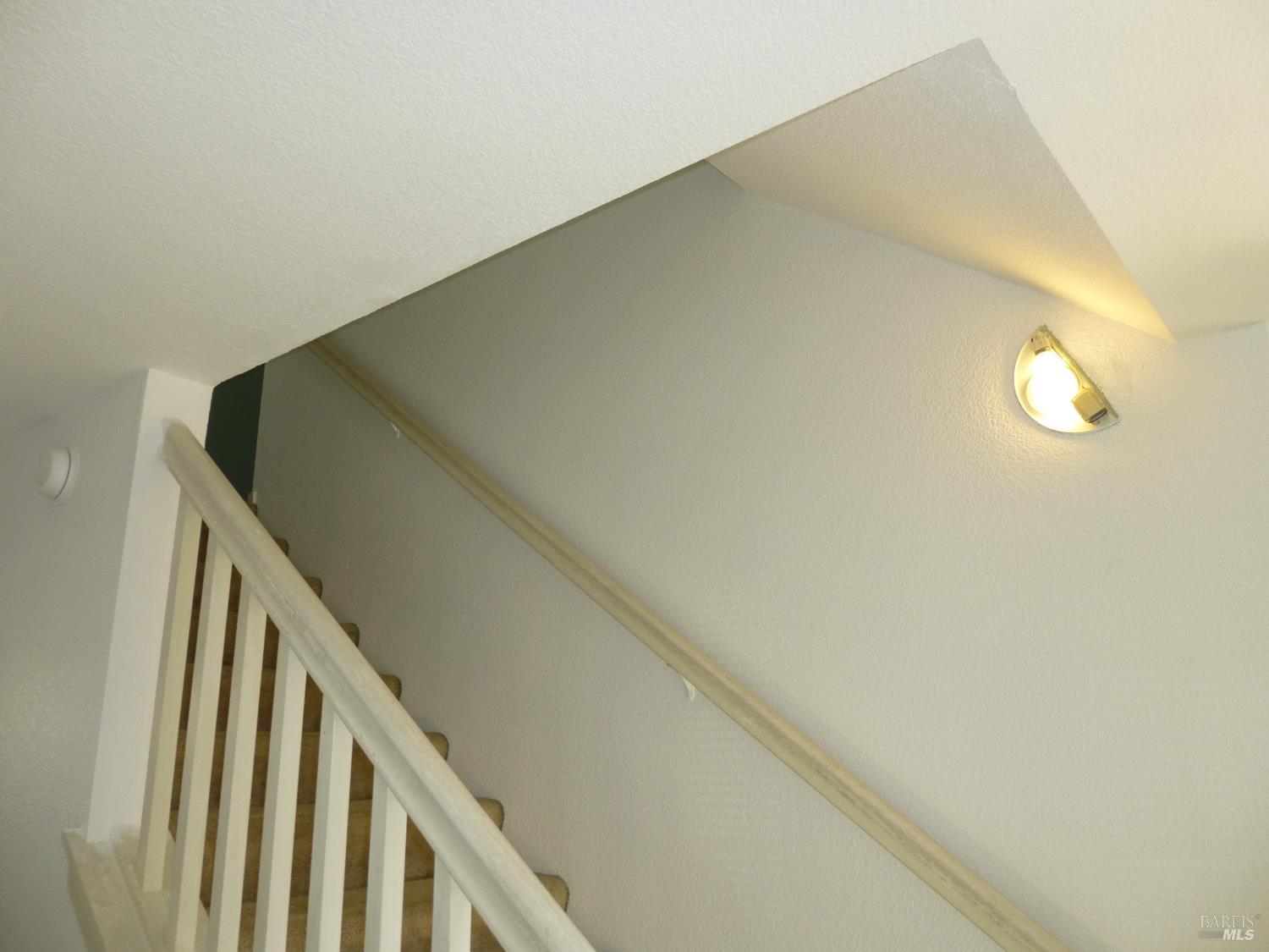 Detail Gallery Image 4 of 6 For 712 Daniels Ave, Vallejo,  CA 95590 - 4 Beds | 2/1 Baths