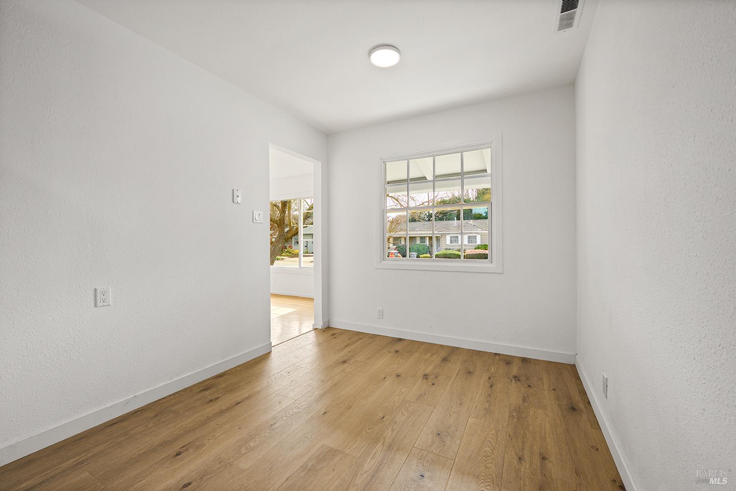 Detail Gallery Image 14 of 24 For 3119 Magowan Dr, Santa Rosa,  CA 95405 - 3 Beds | 1 Baths