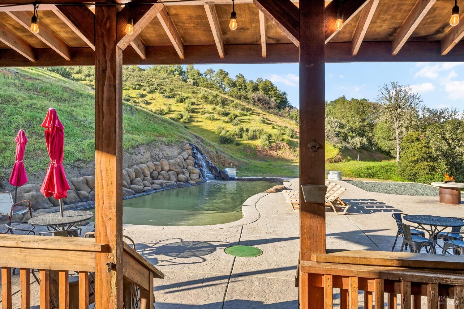 Detail Gallery Image 3 of 51 For 5963 Eickhoff Rd, Lakeport,  CA 95453 - 4 Beds | 2 Baths