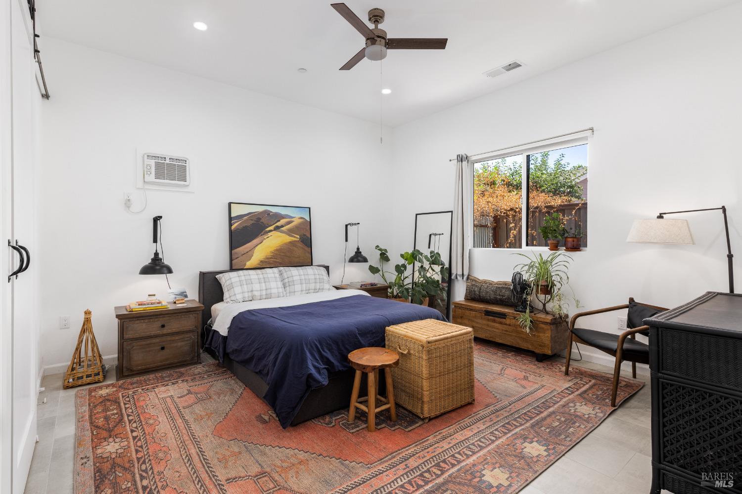 Detail Gallery Image 14 of 32 For 19322 Quigley Ln, Sonoma,  CA 95476 - 4 Beds | 3 Baths