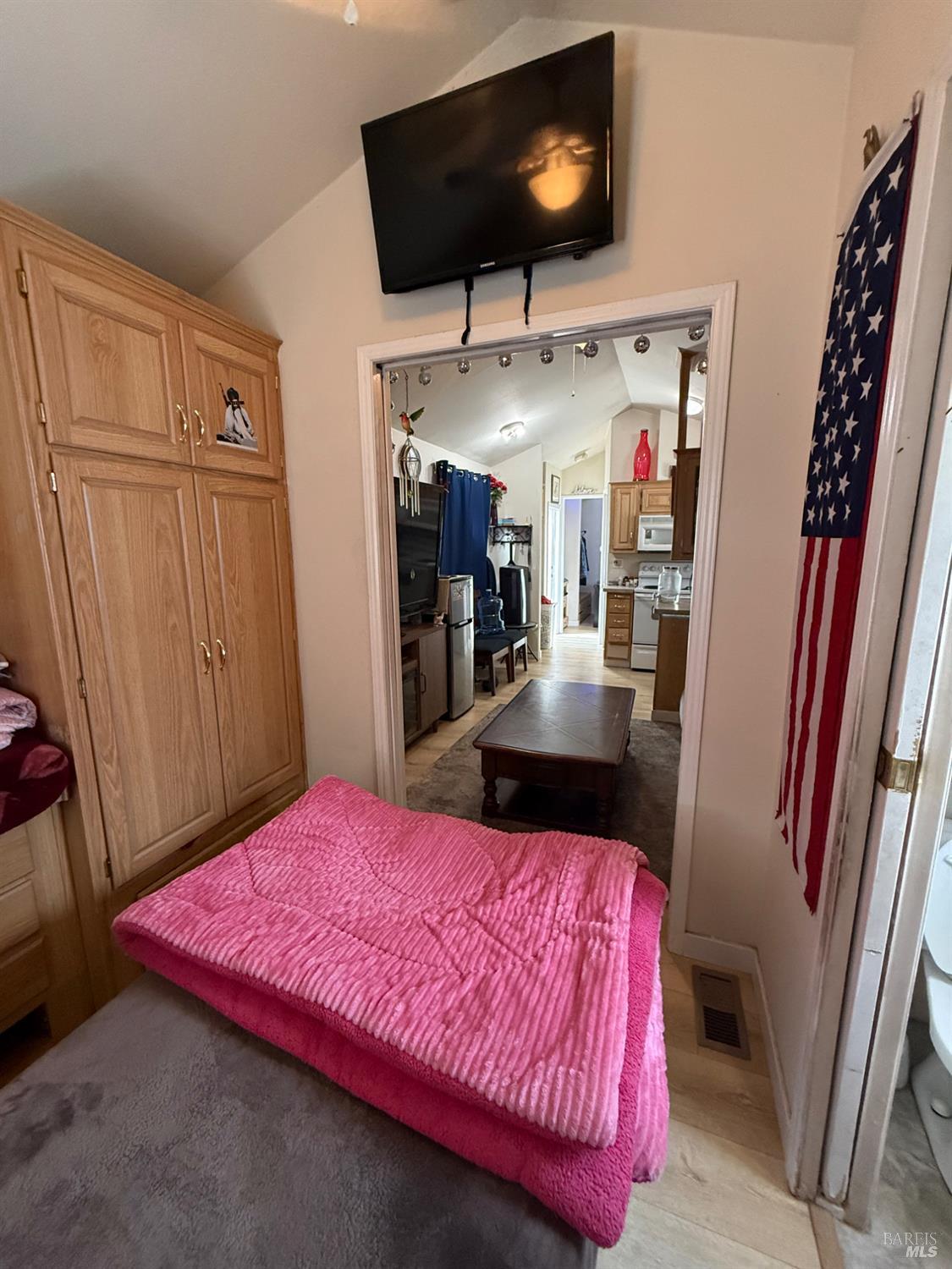 Detail Gallery Image 7 of 12 For 515 River Rd 6, Rio Vista,  CA 94571 - 2 Beds | 1/1 Baths