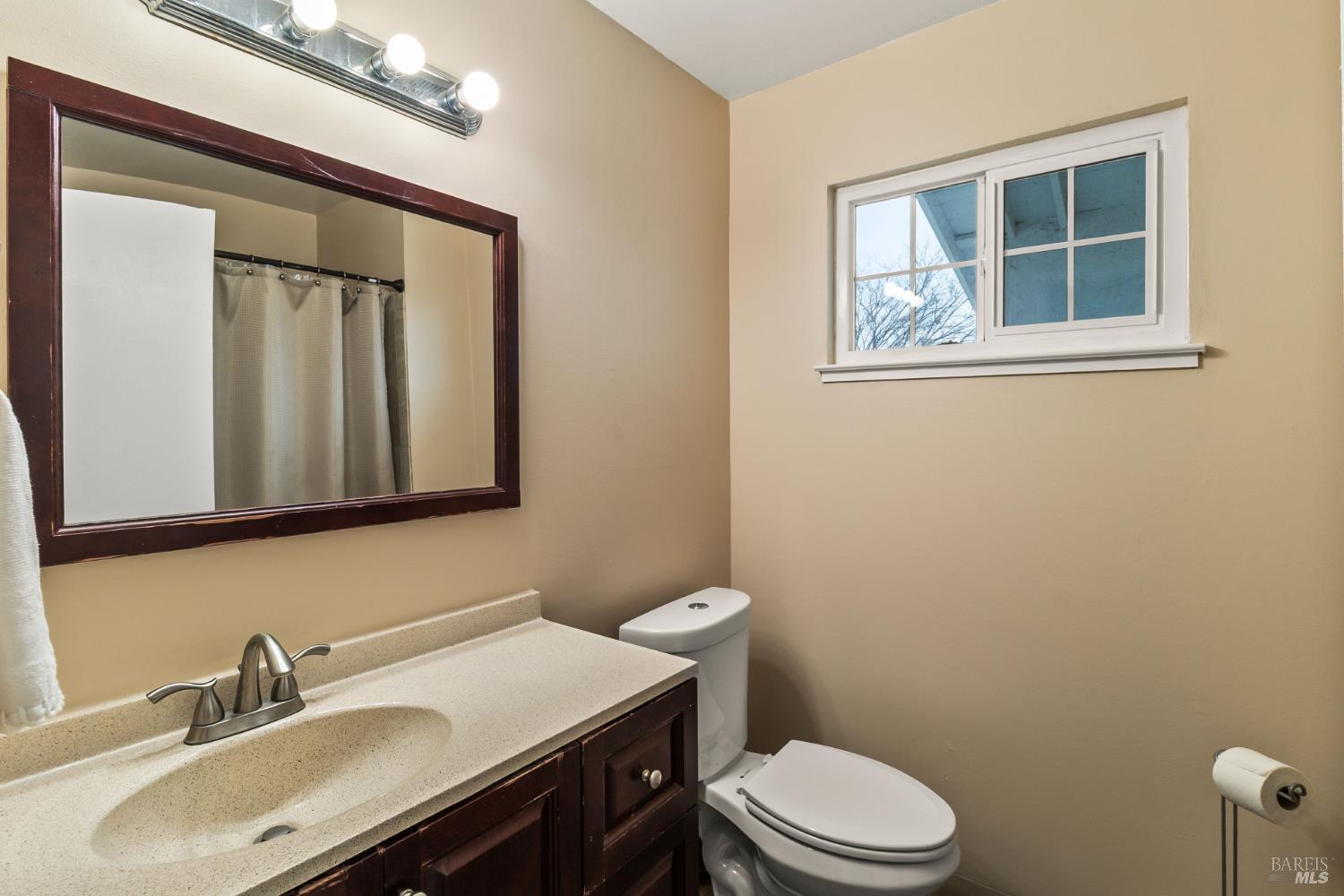 Detail Gallery Image 29 of 50 For 160 Bristol Dr, Vacaville,  CA 95687 - 4 Beds | 2/1 Baths