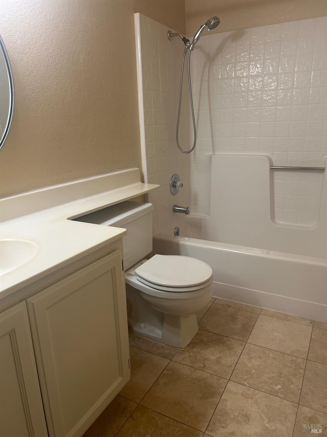 Detail Gallery Image 10 of 11 For 7536 Mercedes Way, Rohnert Park,  CA 94928 - 3 Beds | 2/1 Baths