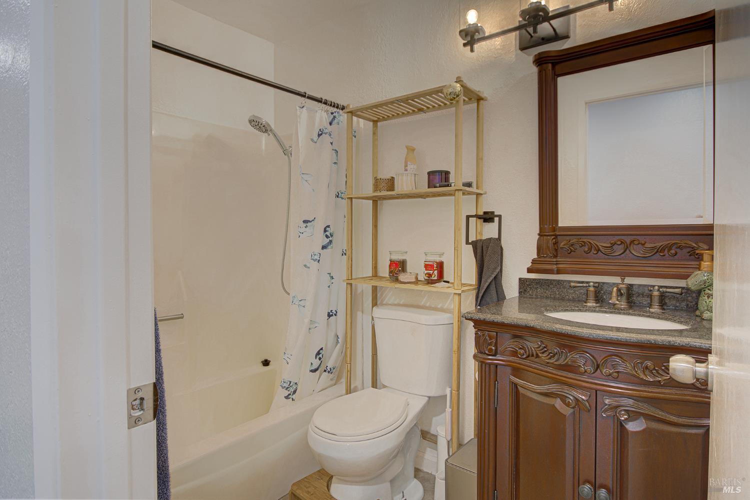 Detail Gallery Image 14 of 29 For 147 Erin Dr, Vallejo,  CA 94589 - 3 Beds | 2 Baths