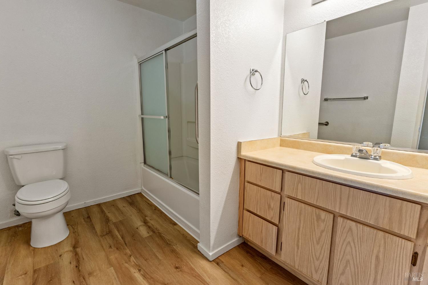 Detail Gallery Image 16 of 22 For 2001 Eastwood Dr #11,  Vacaville,  CA 95687 - 2 Beds | 1 Baths