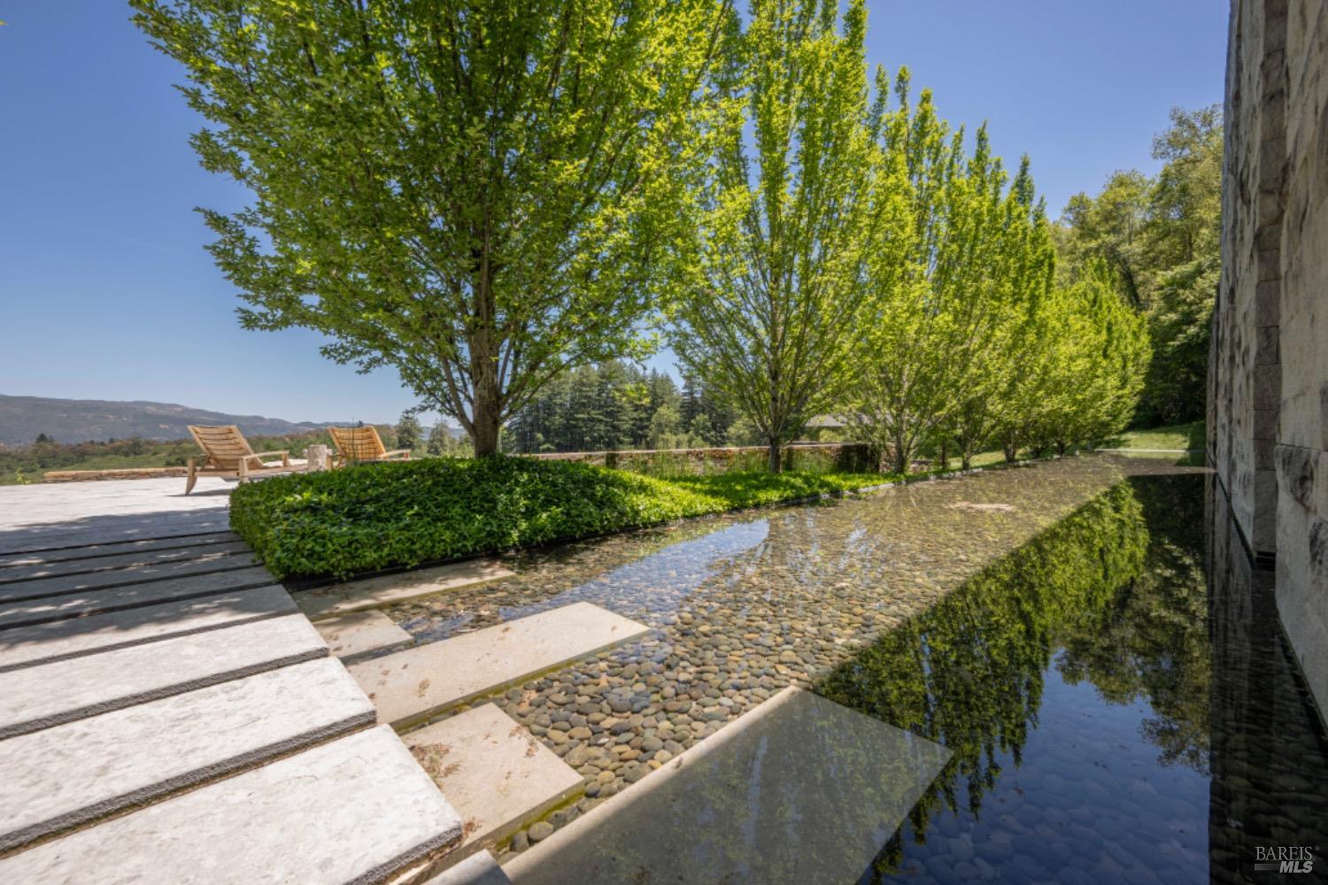 Detail Gallery Image 5 of 51 For 7596 Sonoma Mountain Rd, Glen Ellen,  CA 95442 - 7 Beds | 6/4 Baths