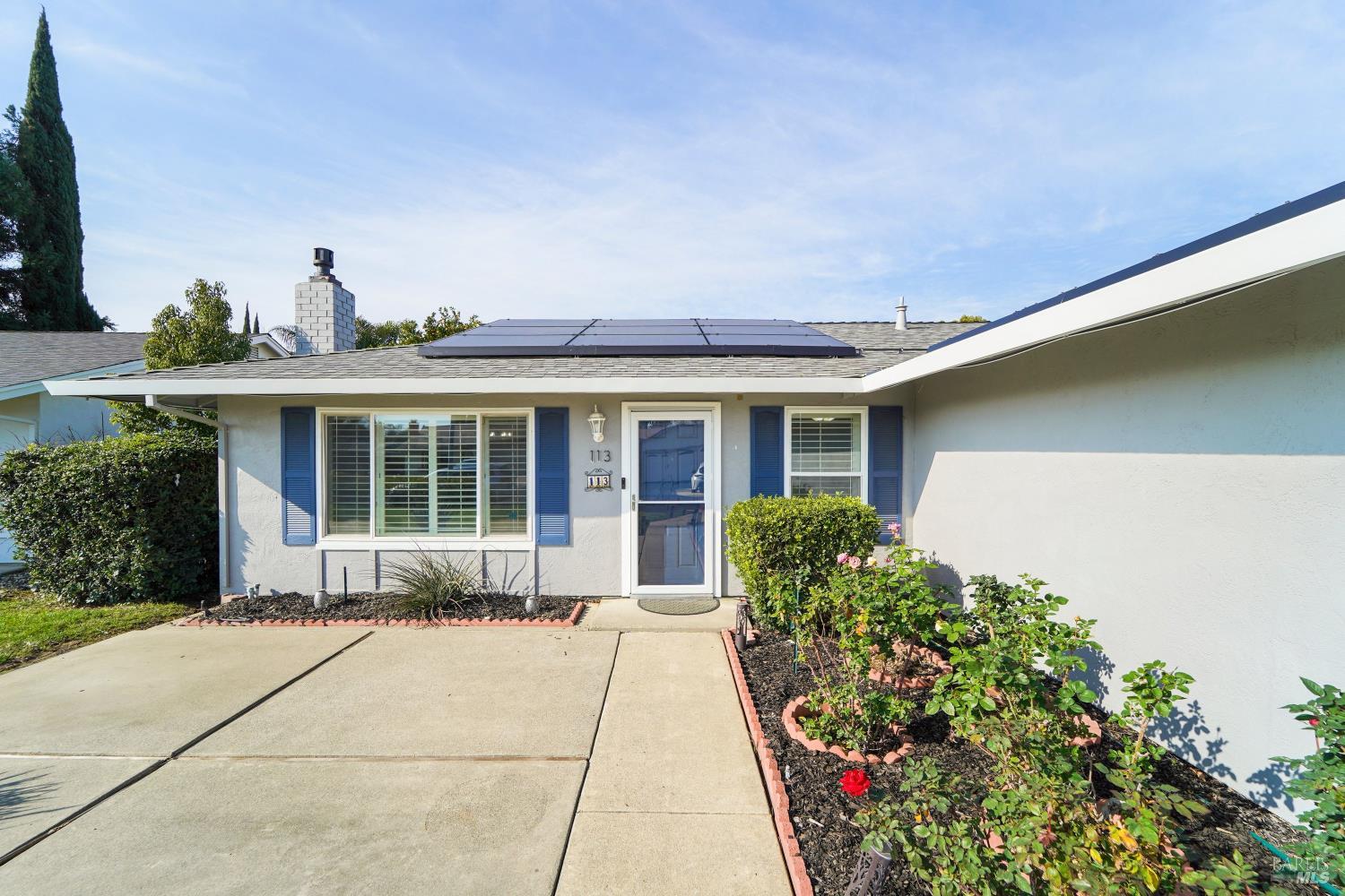 Detail Gallery Image 4 of 37 For 113 Richard Pl, Vacaville,  CA 95687 - 3 Beds | 2 Baths