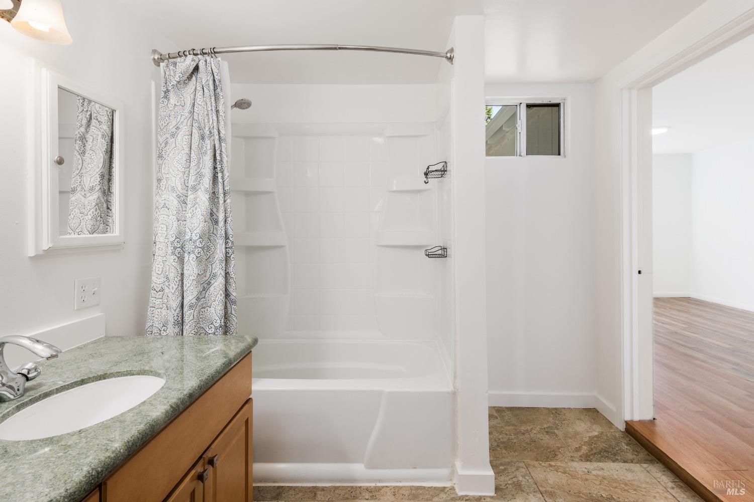 Detail Gallery Image 30 of 32 For 19322 Quigley Ln, Sonoma,  CA 95476 - 4 Beds | 3 Baths