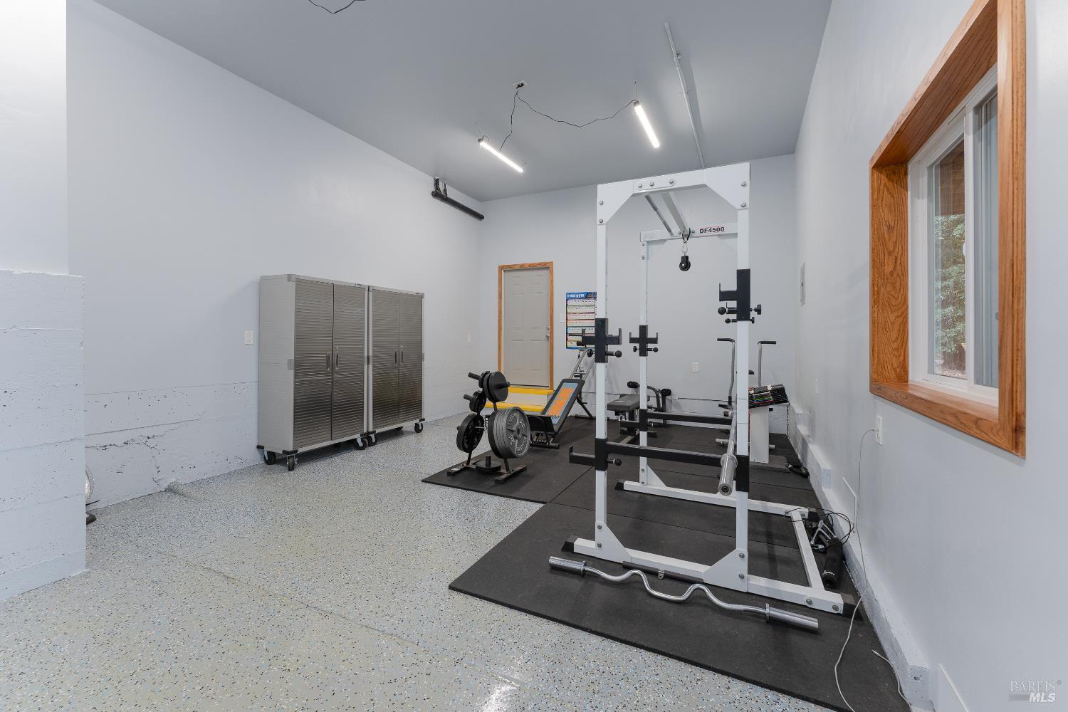 Detail Gallery Image 18 of 31 For 4862 Blue Lake Rd, Willits,  CA 95490 - 3 Beds | 2 Baths